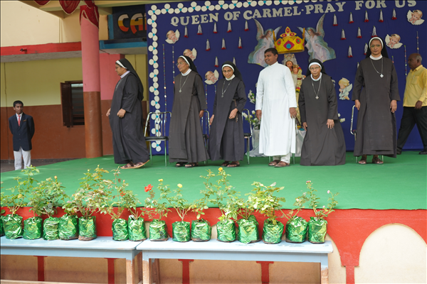 CARMEL – DAY (June, 2025)